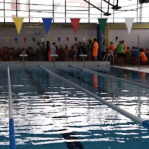 Piscina climatizada e Ximnasio municipal en Verin